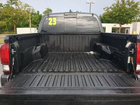Used 2023 Toyota Tacoma SR5 AWD/4WD image 13