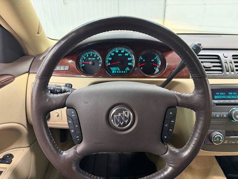 Used 2007 Buick Lucerne CXL image 19