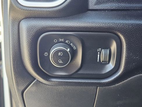 Used 2023 RAM 2500 Big Horn w/ Level 1 Equipment Group image 28