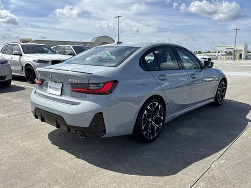 New 2026 BMW 330i Sedan w/ M Sport Package RWD image 7