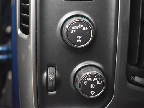 Certified 2018 Chevrolet Silverado 1500 LT w/ All Star Edition image 24