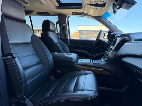 Used 2017 GMC Yukon XL Denali w/ Open Road Package image 18