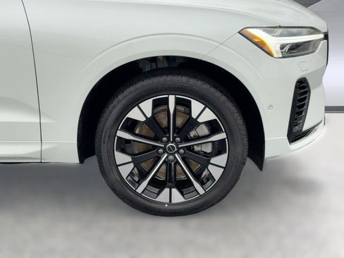 New 2026 Volvo XC60 T8 Plus w/ Protection Package Premier image 12