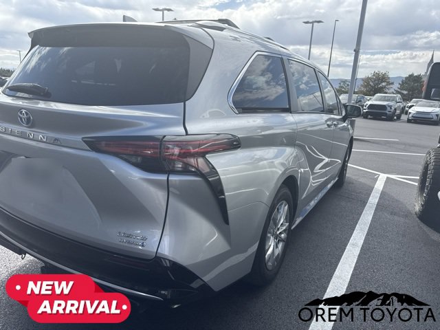 Used 2022 Toyota Sienna Limited FWD image 19