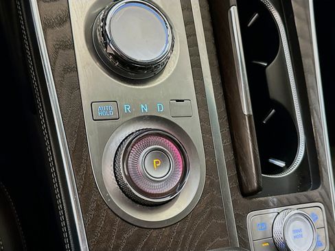 Used 2024 Genesis GV80 3.5T image 25