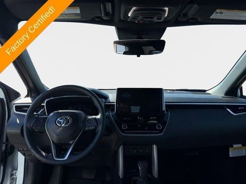 Used 2025 Toyota Corolla Cross AWD Hybrid image 22