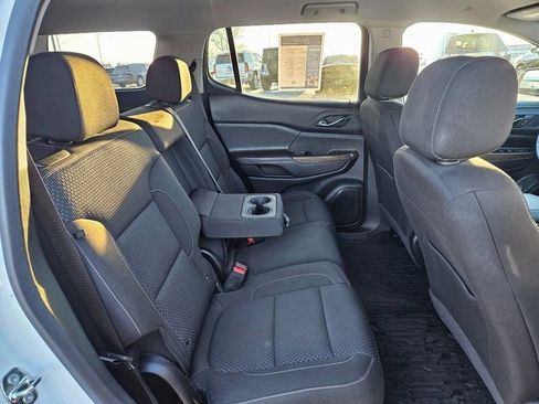 Used 2023 GMC Acadia SLE w/ Driver Convenience Package image 8