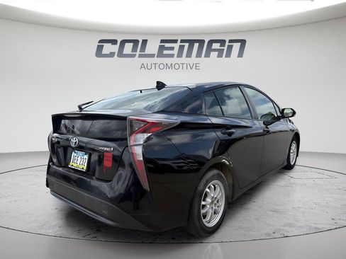Used 2016 Toyota Prius Two FWD image 4