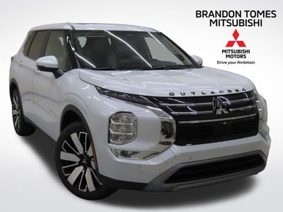 New 2025 Mitsubishi Outlander SE