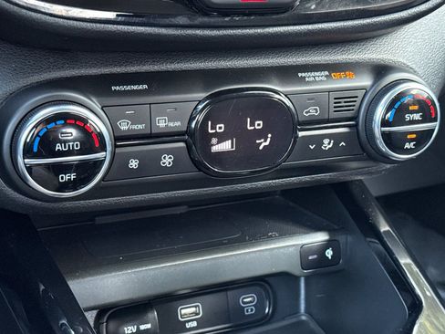 Certified 2023 Kia Soul EX image 18