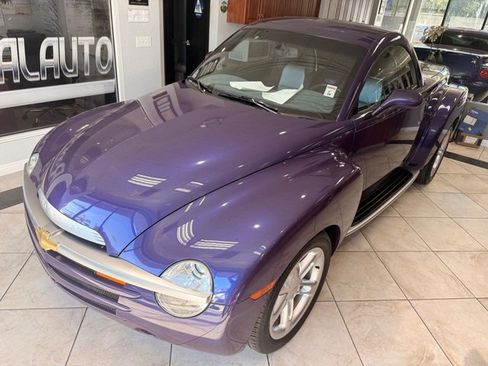Used 2004 Chevrolet SSR w/ Preferred Equipment Group image 15