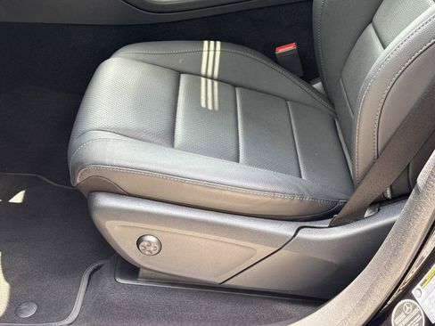 Used 2025 Mercedes-Benz GLE 350 4MATIC image 21