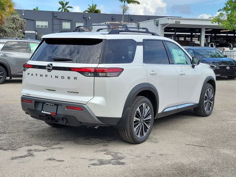New 2026 Nissan Pathfinder Platinum FWD image 7