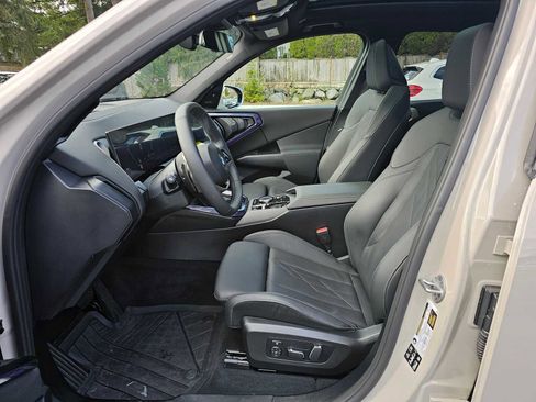 Used 2025 BMW X3 xDrive30i w/ Premium Package image 20