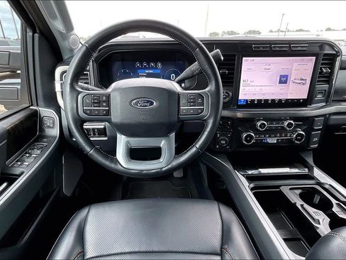 Used 2024 Ford F250 Lariat w/ Lariat Ultimate Package AWD/4WD image 8