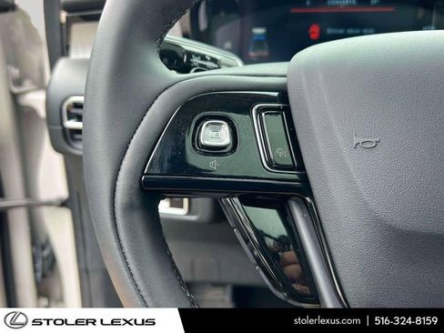 Used 2024 Lincoln Corsair AWD w/ Equipment Group 101A image 27