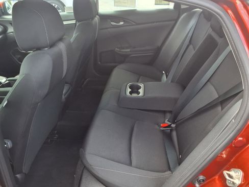 Certified 2019 Honda Civic EX image 6