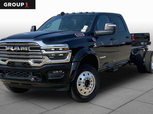 New 2026 RAM 4500 4x4 Crew Cab DRW w/ Laramie Trim Package image 1