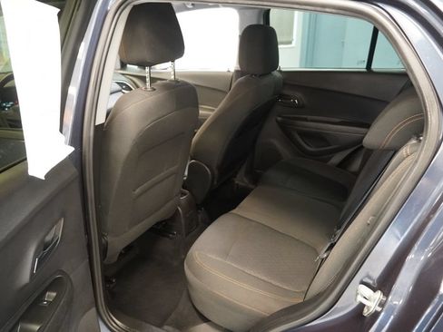 Used 2018 Chevrolet Trax LS FWD image 20