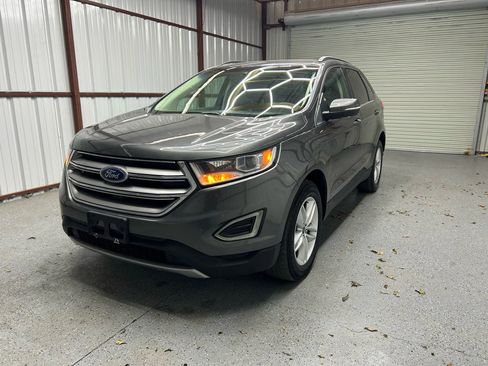 Used 2015 Ford Edge SEL w/ Equipment Group 201A image 2