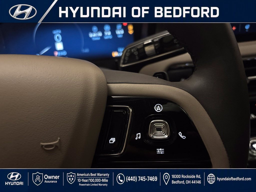 Used 2023 Lincoln Corsair AWD w/ Equipment Group 101A image 24