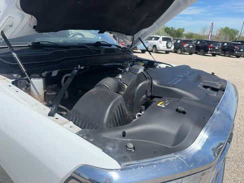 Used 2024 RAM 2500 Tradesman w/ Chrome Appearance Group AWD/4WD image 44