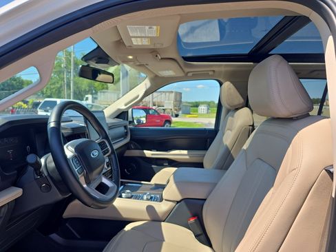 Used 2024 Ford Expedition Max Limited AWD/4WD image 15