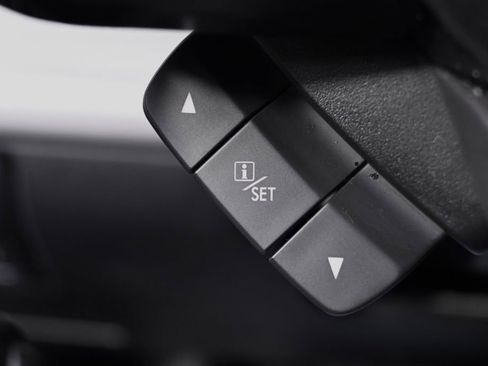 Used 2018 Subaru Outback 2.5i Premium image 32