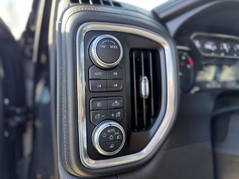 Used 2021 GMC Sierra 3500 SLT w/ SLT Preferred Package image 8