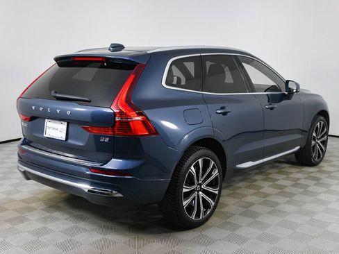 Used 2023 Volvo XC60 B5 Ultimate w/ Climate Package FWD image 30