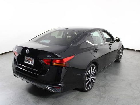 Certified 2019 Nissan Altima 2.5 SR FWD image 5