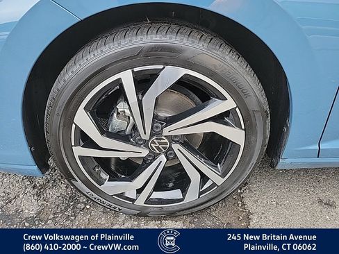 Certified 2025 Volkswagen Jetta SEL FWD image 17