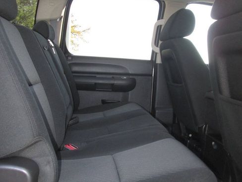Used 2011 Chevrolet Silverado 2500 LT w/ Interior Plus Package AWD/4WD image 20