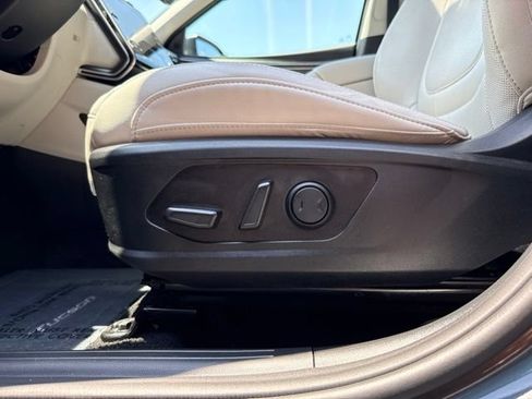 Used 2023 Hyundai Tucson SEL w/ Convenience Package FWD image 7