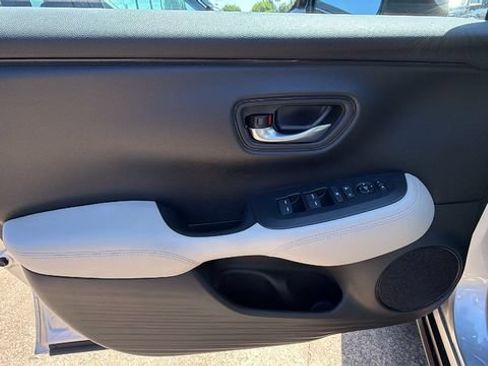 New 2027 Honda HR-V LX image 19