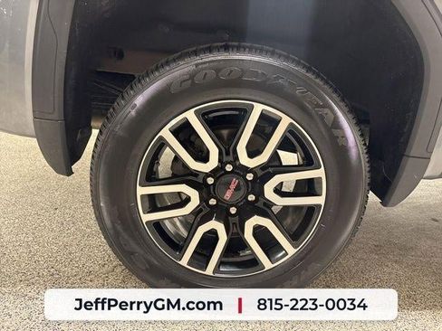 Used 2021 GMC Sierra 1500 AT4 w/ AT4 Value Package AWD/4WD image 33