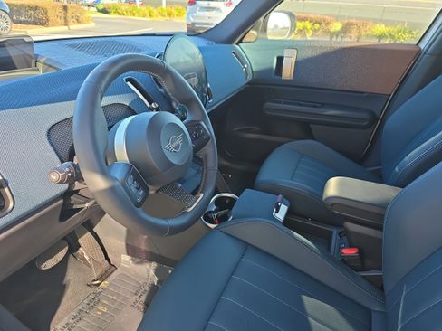 Certified 2025 MINI Cooper Countryman S w/ Comfort Package Max image 18