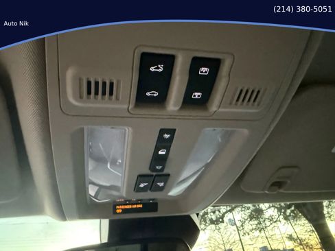 Used 2015 Cadillac SRX Luxury w/ Driver Awareness Package image 28