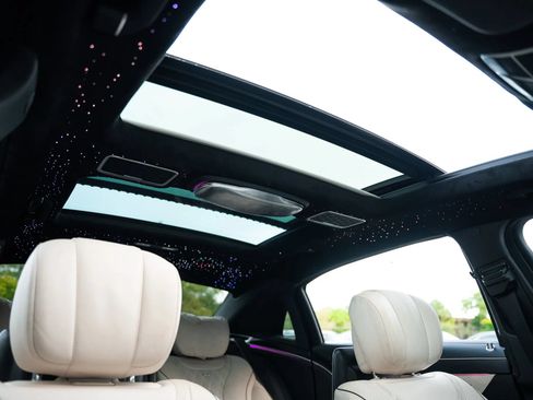 Used 2016 Mercedes-Benz Maybach S 600 image 58