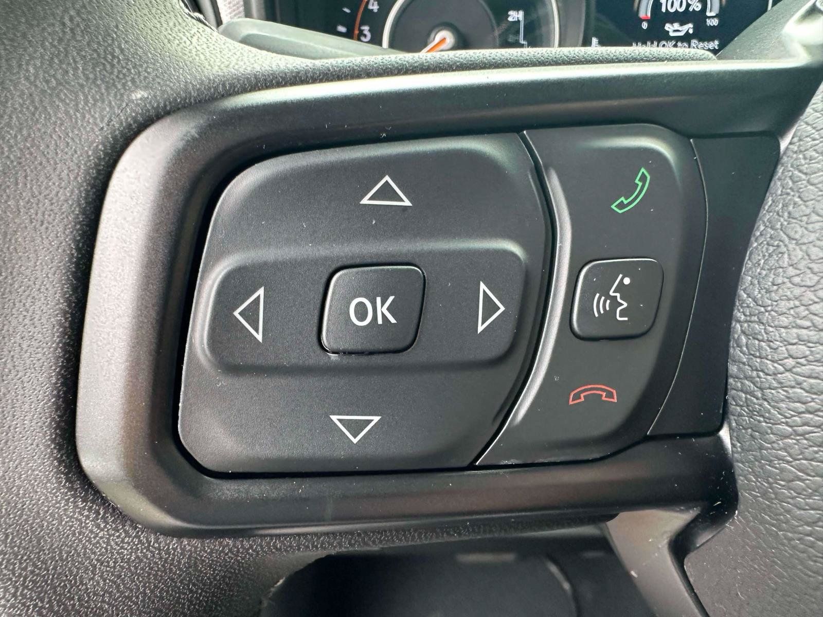 Used 2025 Jeep Wrangler Unlimited Sport AWD/4WD image 18