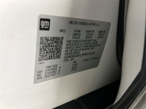 Used 2023 Chevrolet Suburban High Country image 34