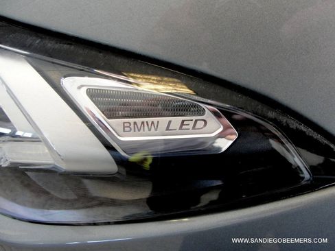 Used 2023 BMW 330i Sedan w/ Premium Package RWD image 4