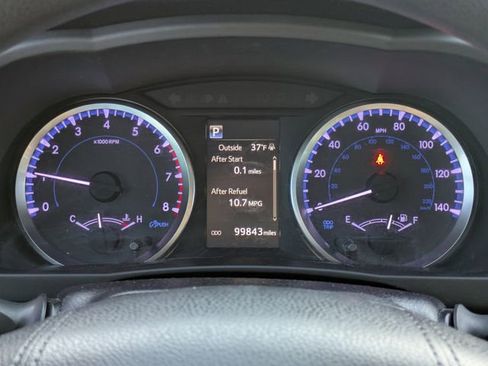 Used 2019 Toyota Highlander LE FWD image 25