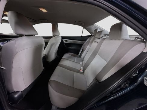 Used 2017 Toyota Corolla LE image 24