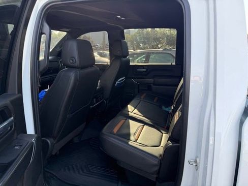 Used 2020 GMC Sierra 2500 AT4 w/ AT4 Premium Package AWD/4WD image 7