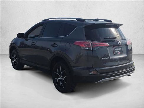 Used 2018 Toyota RAV4 SE w/ Power Extra Value Package FWD image 8