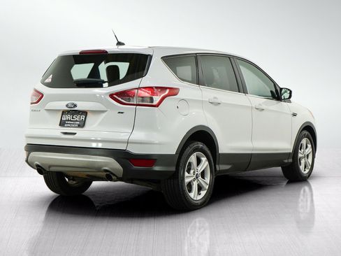 Used 2016 Ford Escape SE FWD image 5