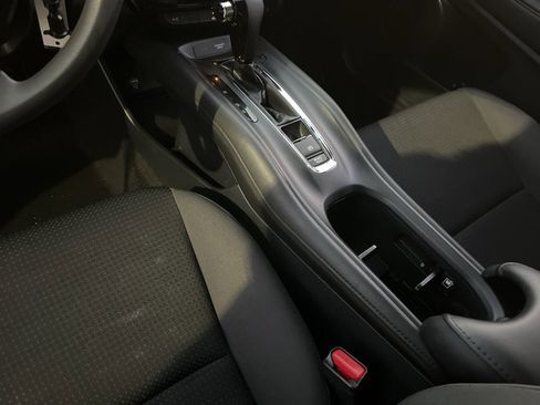 Used 2022 Honda HR-V LX image 19