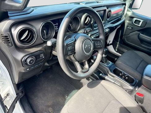 Used 2023 Jeep Wrangler Unlimited AWD/4WD image 10