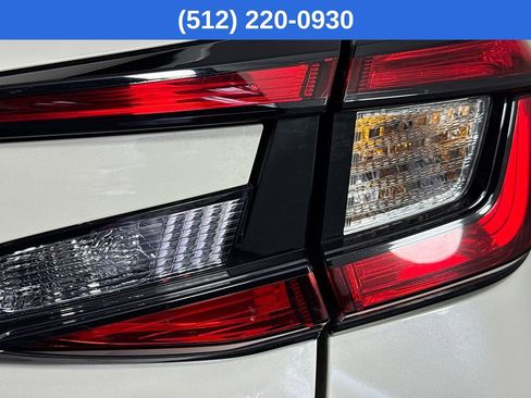 Used 2025 Subaru Crosstrek 2.0i Premium image 33